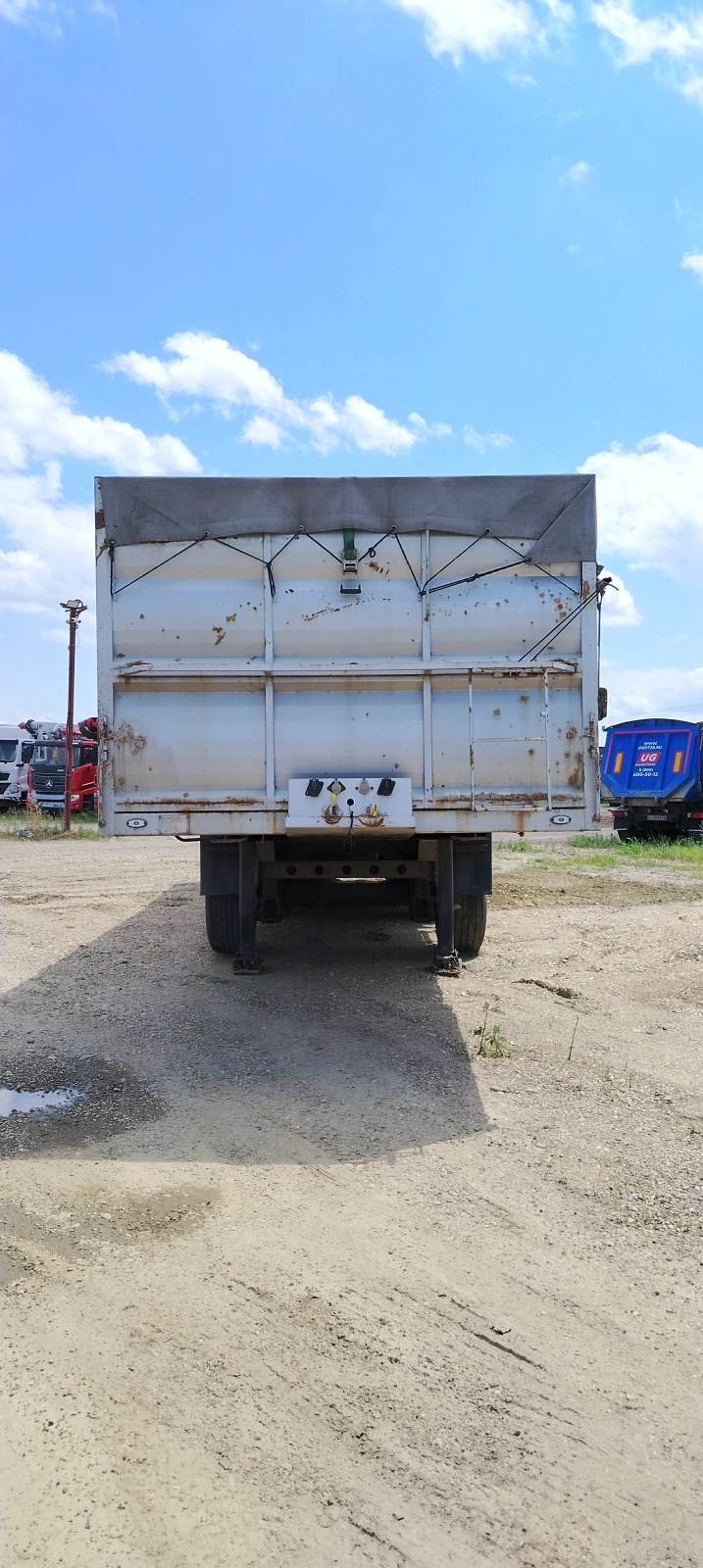 КРОПКУЗОВ 85057* Полуприцеп бортовой 85057B