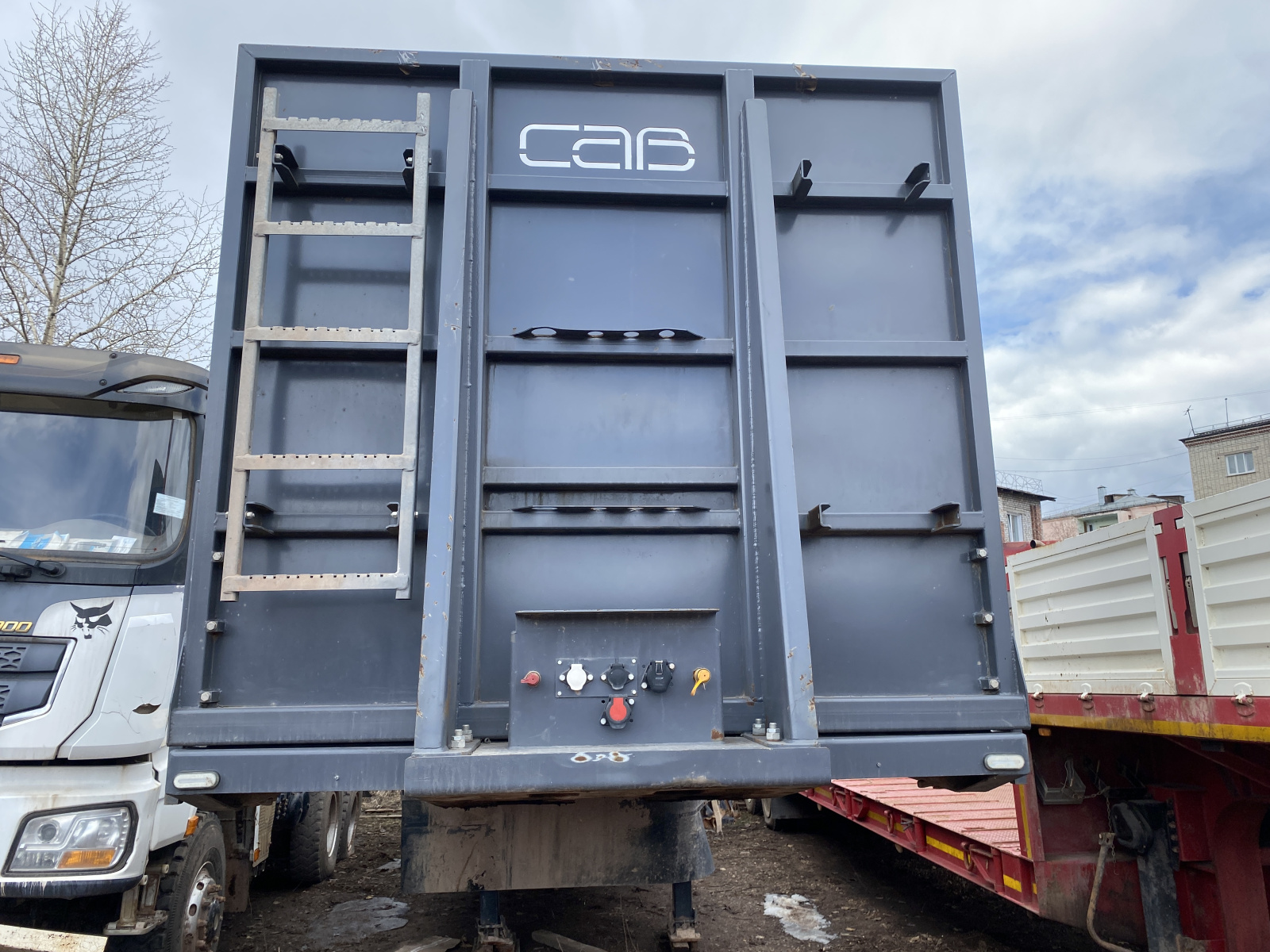 САВ (СпецАвто-Восток) 9318* Полуприцеп тяжеловоз 2 оси 931802E8 (Не раздвижной)
