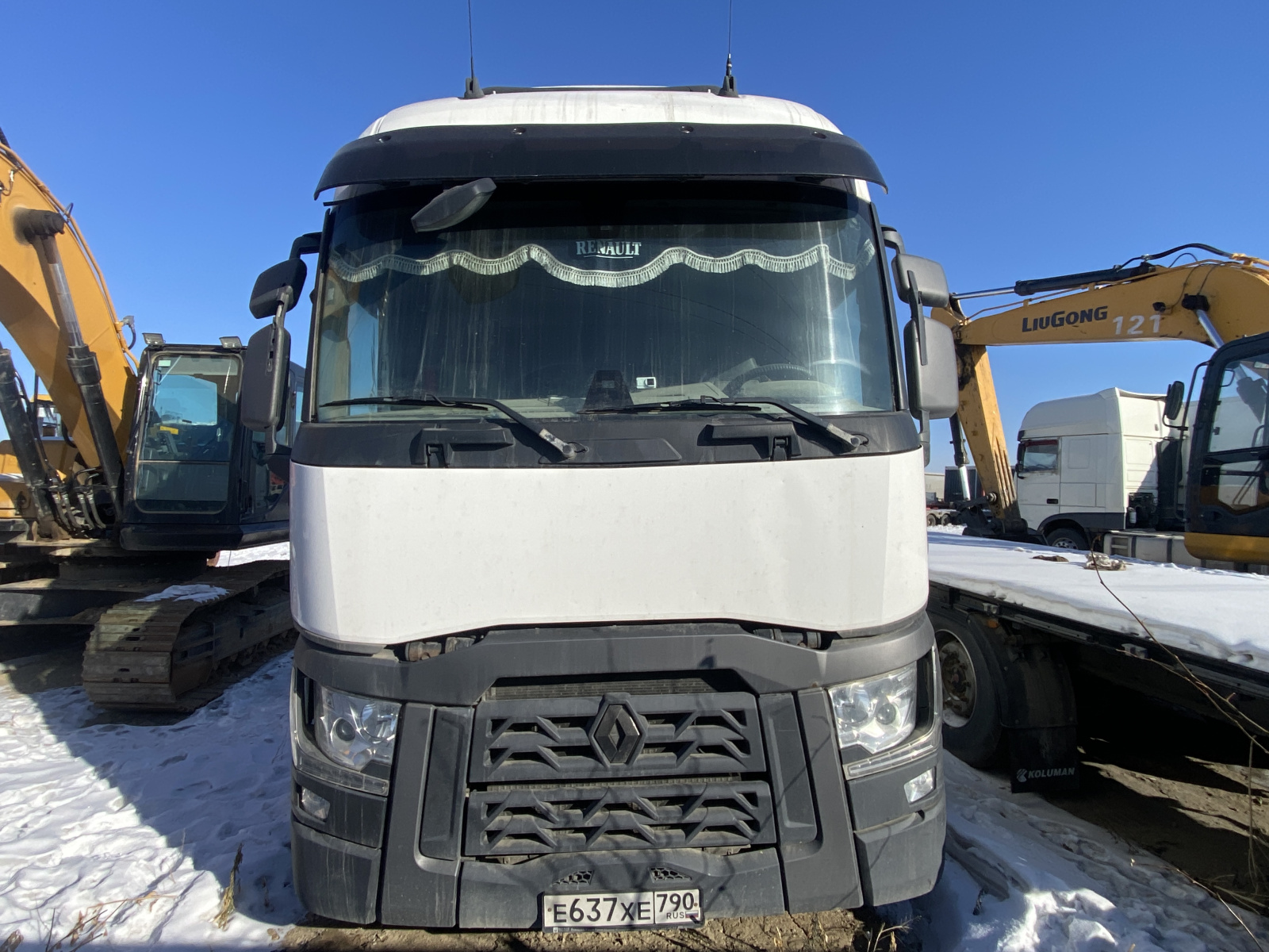 Renault T 4x2 Седельный тягач T 4x2 530 л.с. (Дизельный, 12,8 л, 530 л.с., АТ)