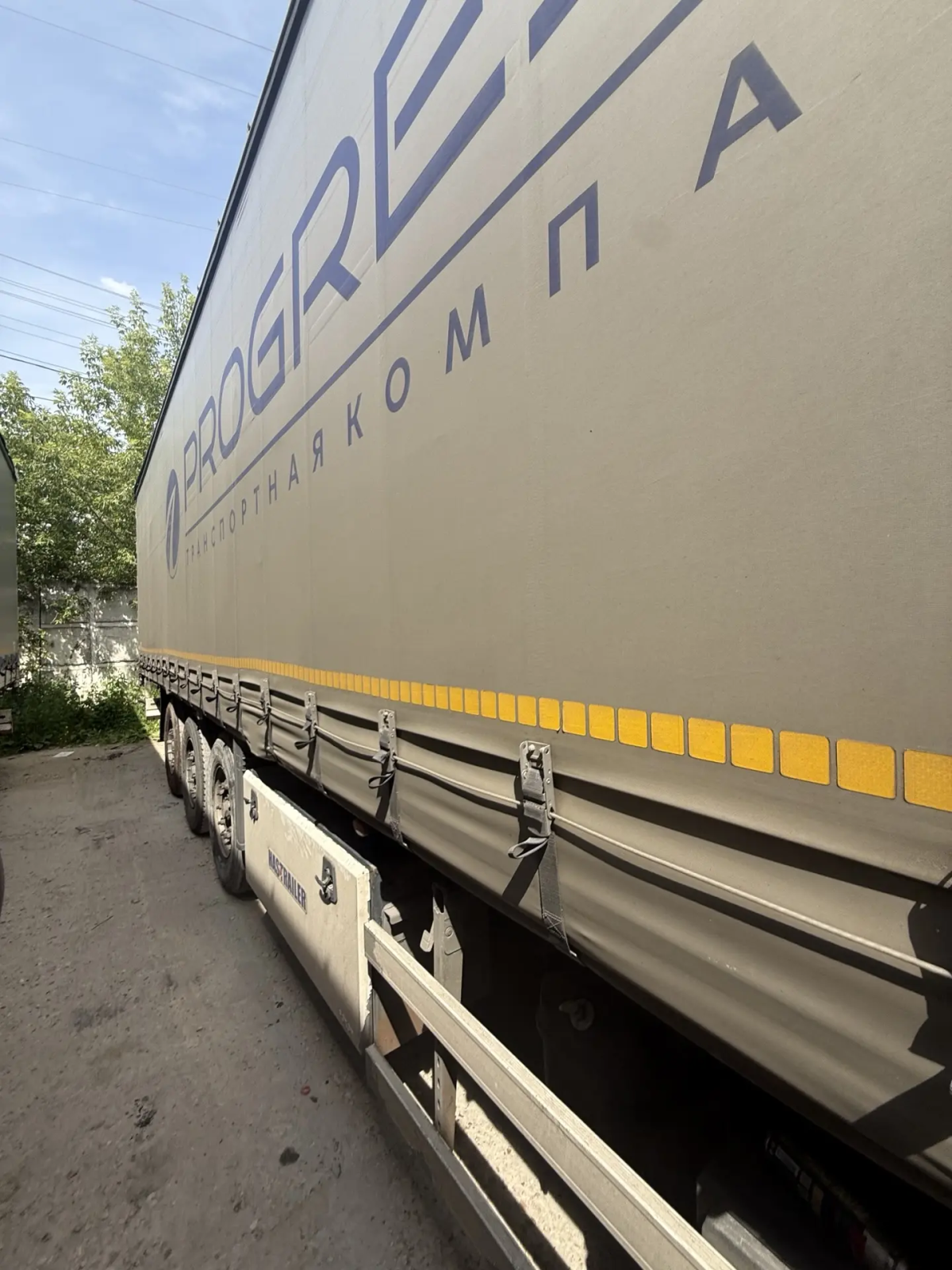 HASTRAILER HASLINER Полуприцеп шторный 3 оси 06, 2023г.