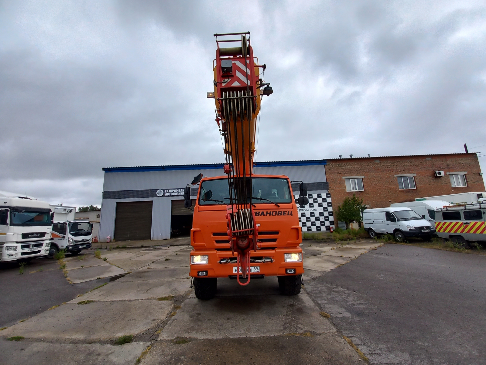 КамАЗ 43118 6x6 Автокран КС-45717К-3 (Дизельный, 11,8 л, 300 л.с., МТ), 2024г., 13285 км