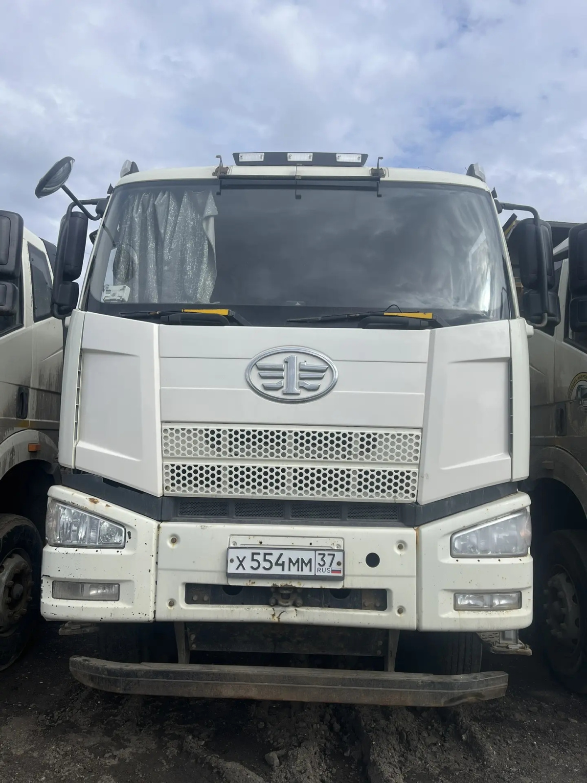 FAW J6 8x4 Самосвал СА3310Р66K24T4E5 (Дизельный, 11,1 л, 420 л.с., МТ)