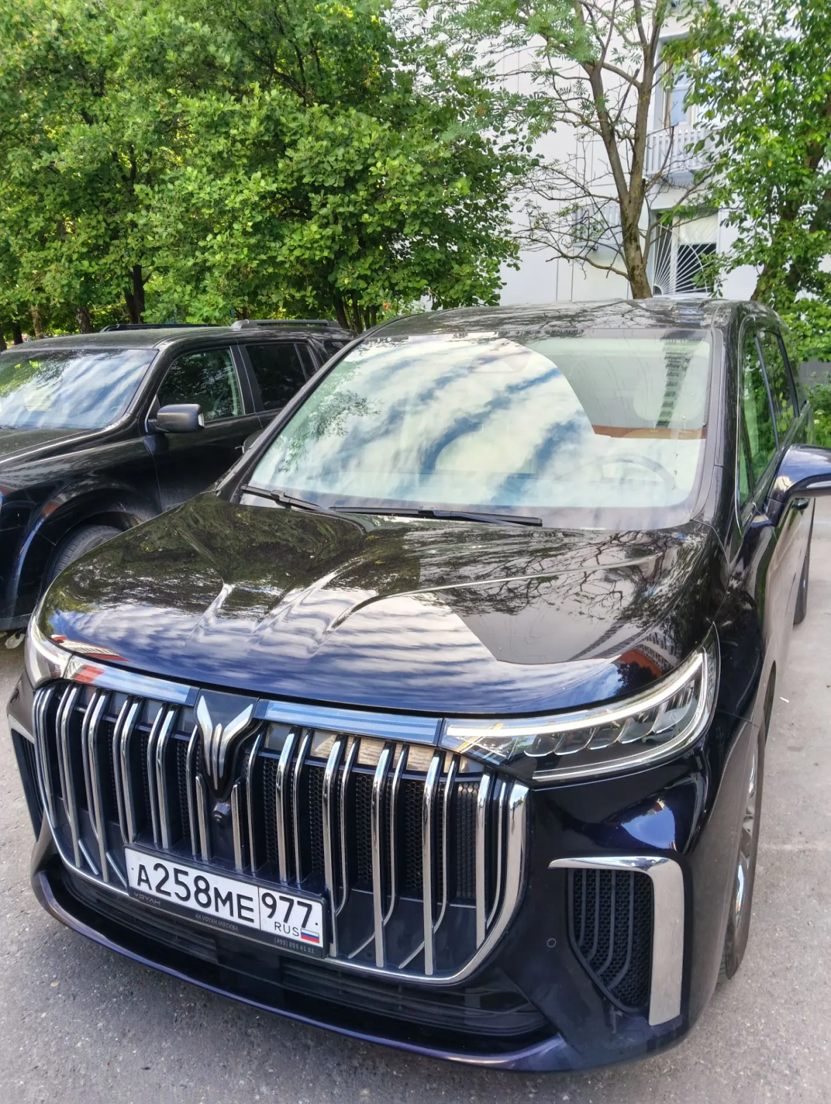 VOYAH Dream PHEV Long Range (последовательный гибрид), 2025г., 62988 км