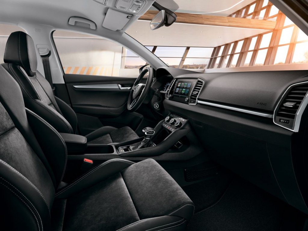 SKODA KAROQ_интерьер3.jpg SKODA KAROQ_интерьер3.jpg