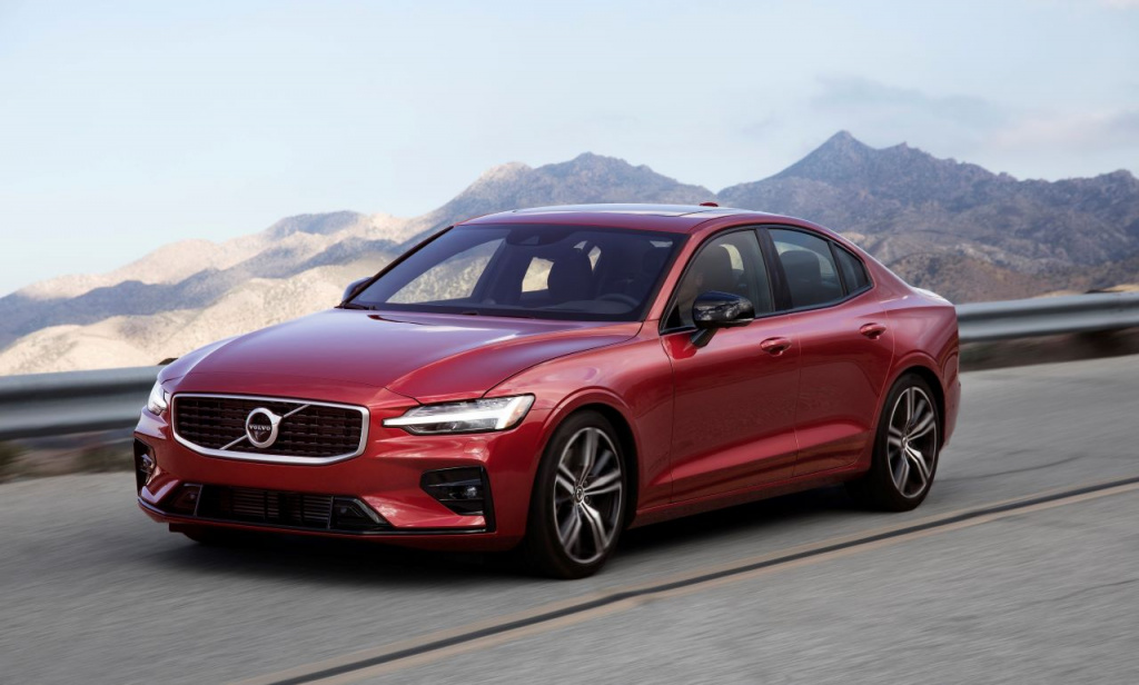 Volvo_S60_R-Design_exterior.jpg Volvo_S60_R-Design_exterior.jpg